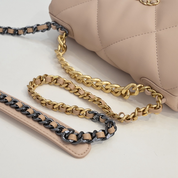 シャネルバッグ角部分ディテール